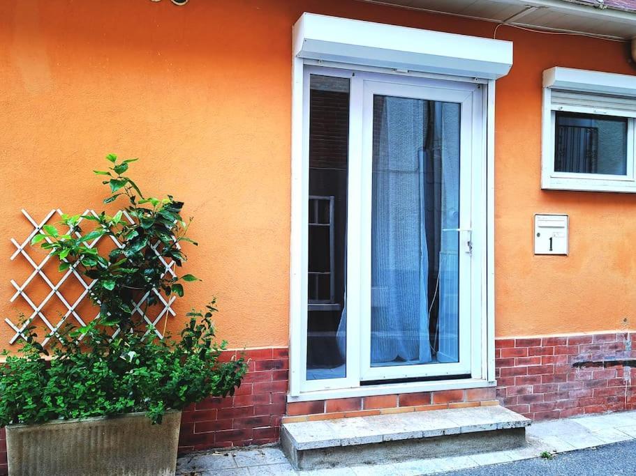 Studio Proche De Perpignan Peyrestortes Exterior foto